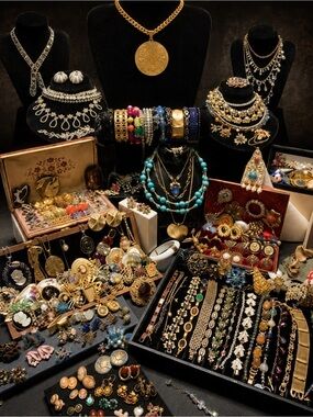 2 LB Designer & High-End Jewelry Lot | Mixed Metals Pearls Rhinestones